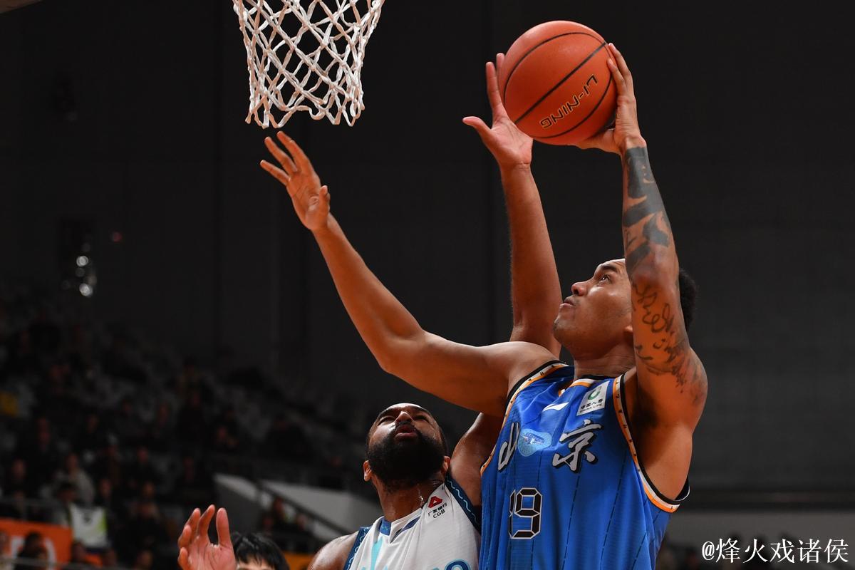 CBA俱乐部杯:青岛崂山啤酒强势击败北京北汽 CBA俱乐部杯:青岛崂山啤酒强势击败北京北汽